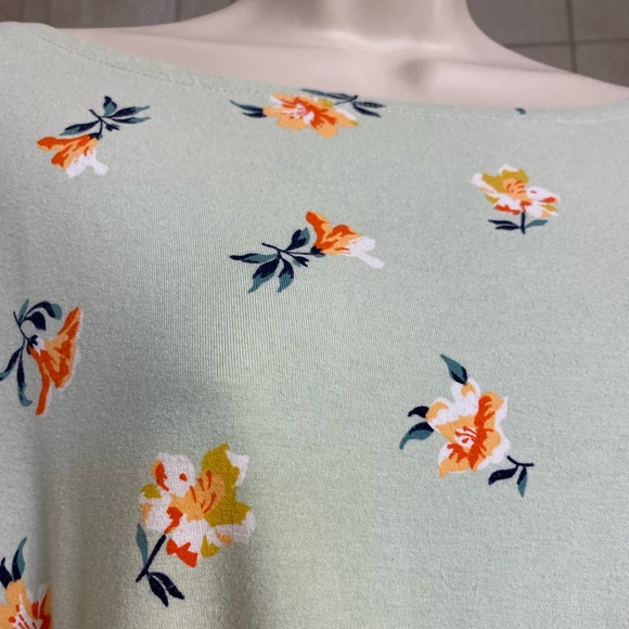 EUC Ann Taylor Factory light green 3/4 length sleeve boatneck top - Picture 3 of 6